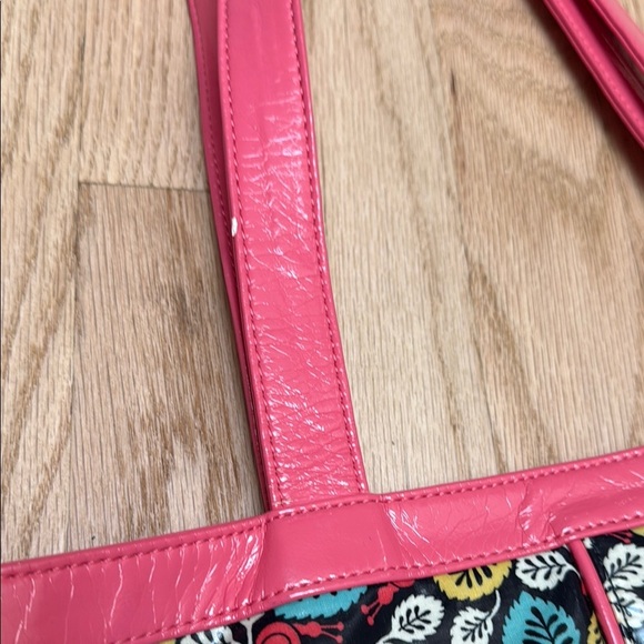 Vera Bradley Discontinued Frill Collection Vinyl - Picture 5 of 11